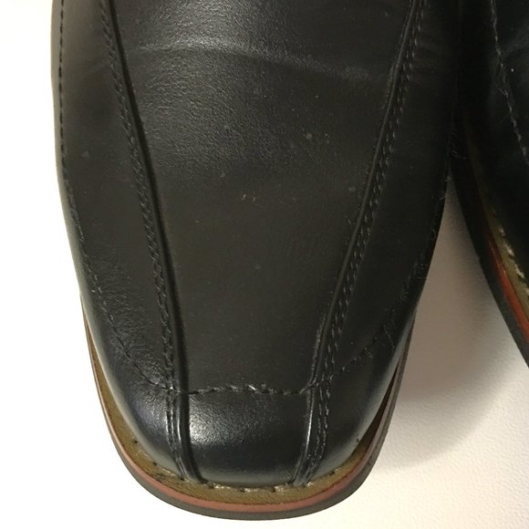 DARBY Men's Black Bike-Toe Slip-On Loafer - Picture 6 of 15